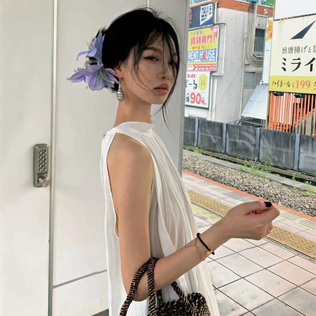 超能美少女 海报